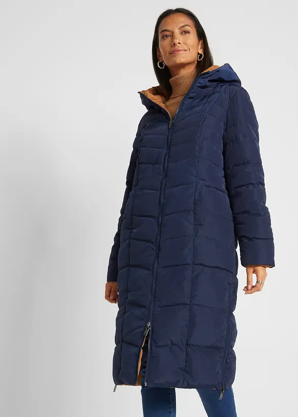 Wende-Steppmantel in blau von vorne (Totalaufnahme) - bonprix