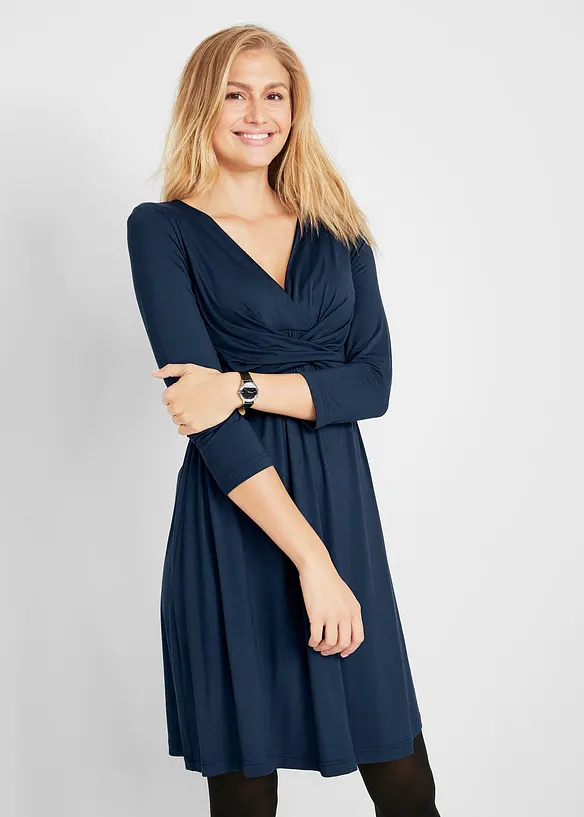 2-in-1 Umstands- und Stillkleid aus Viskose-Stretch in blau von vorne (Totalaufnahme) - bonprix