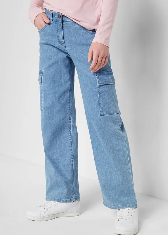 Weite Cargo-Jeans Mid Waist in blau von vorne - bonprix