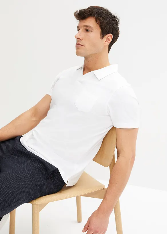 Poloshirt aus reiner Bio-Baumwolle in weiß von vorne (im Anschnitt) - bonprix