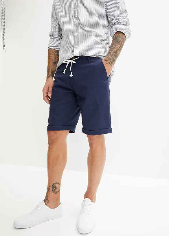 Regular Fit Bermuda aus luftigem Leinen-Mix in blau von vorne - bonprix
