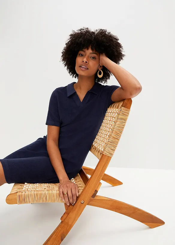 Knieumspielendes Frottee-Kleid mit Polokragen in blau von vorne (Totalaufnahme) - bonprix