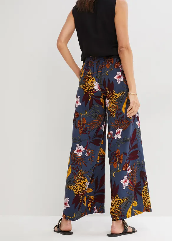 Marlenehose aus reiner Viskose in grau von hinten - bonprix