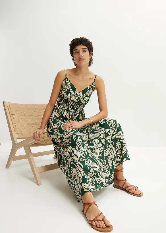 Maxikleid aus fließender Viskose in grün von vorne (Totalaufnahme) - bonprix Maxikleid aus fließender Viskose in grün von vorne (Totalaufnahme) - bonprix
