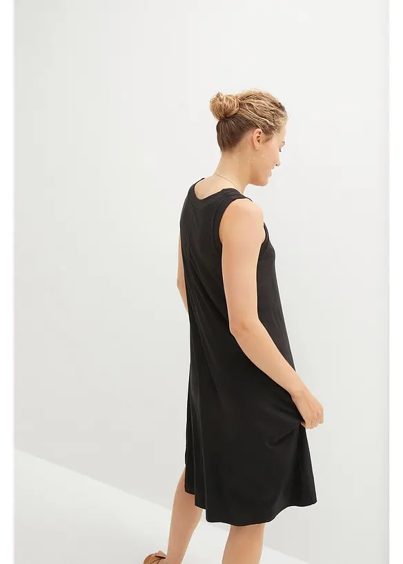 Jerseykleid mit Viskoseanteil in schwarz von hinten (Totalaufnahme) - bonprix Jerseykleid mit Viskoseanteil in schwarz von hinten (Totalaufnahme) - bonprix