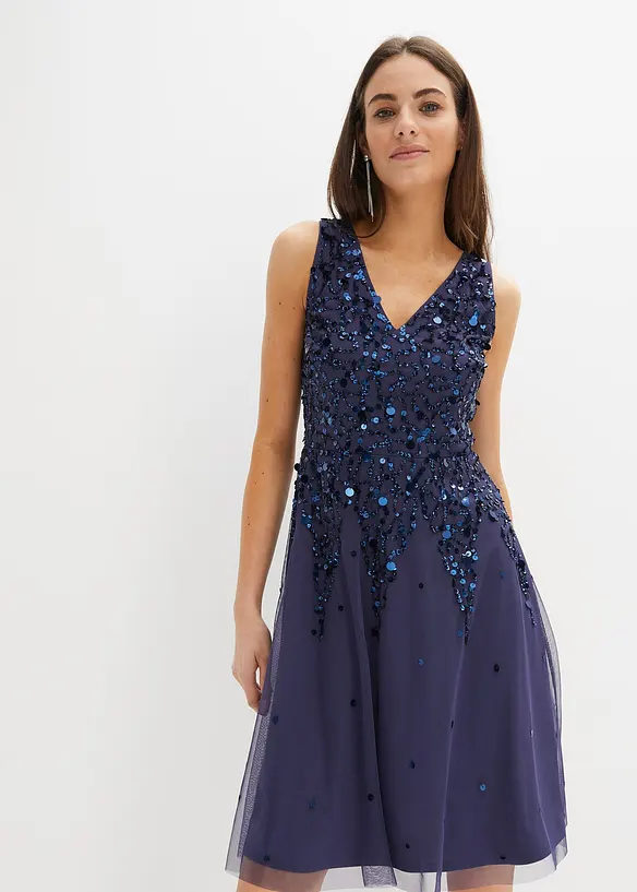 Mini-Paillettenkleid in blau von vorne (Totalaufnahme) - bonprix