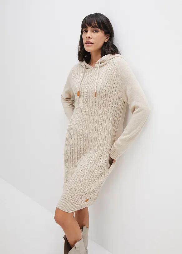 Kapuzen-Strickkleid mit Zopfmuster in beige von vorne (Totalaufnahme) - bonprix Kapuzen-Strickkleid mit Zopfmuster in beige von vorne (Totalaufnahme) - bonprix