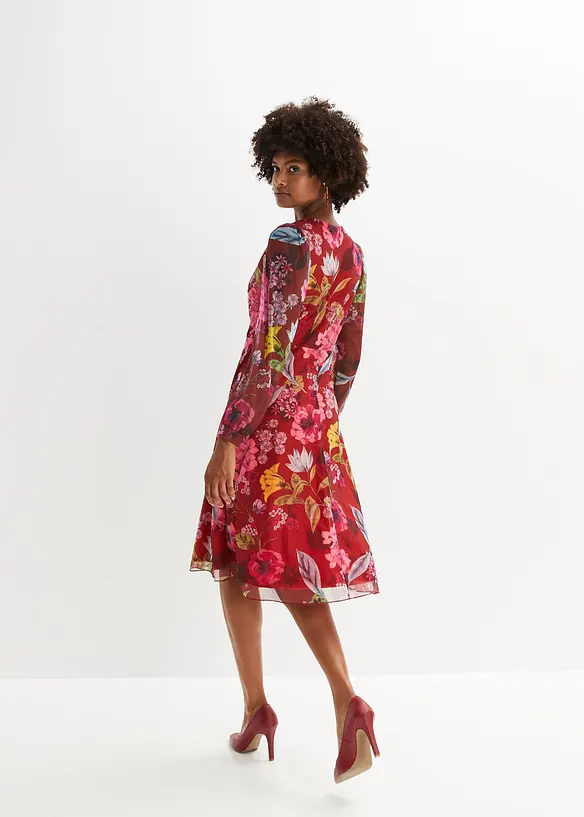 Midikleid aus Mesh in rot von hinten (Totalaufnahme) - bonprix