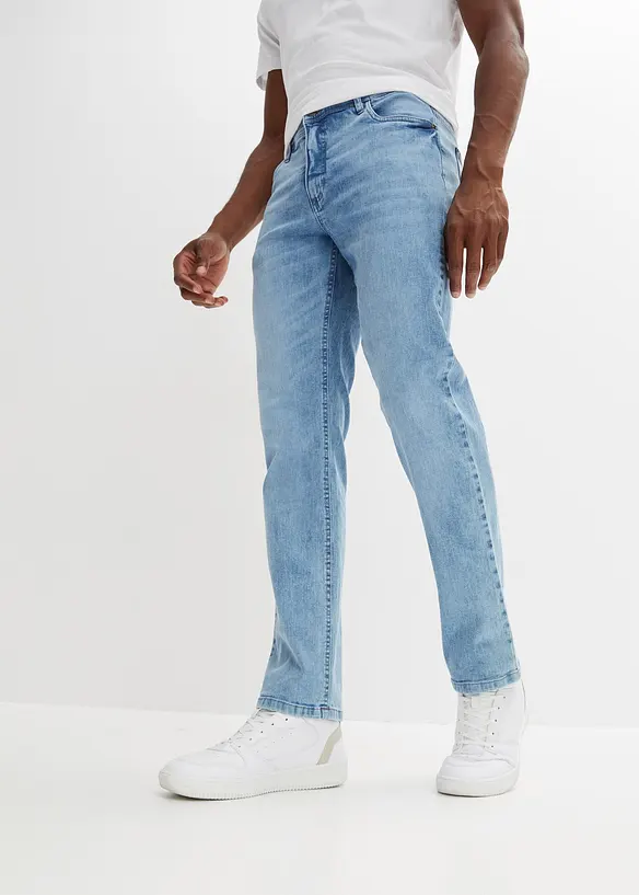 Regular-Fit-Jeans, Straight in blau von vorne - bonprix