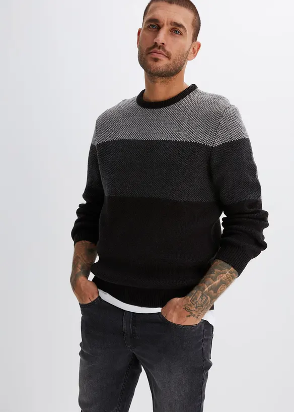 Feinstrickpullover in Regular-Fit in schwarz von vorne (im Anschnitt) - bonprix