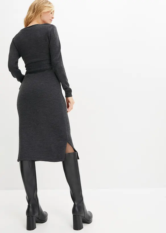 Midi-Strickkleid in grau von hinten (Totalaufnahme) - bonprix Midi-Strickkleid in grau von hinten (Totalaufnahme) - bonprix
