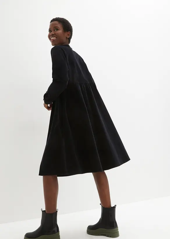 Cord-Kleid aus elastischem Baumwoll-Mix in schwarz von hinten (Totalaufnahme) - bonprix