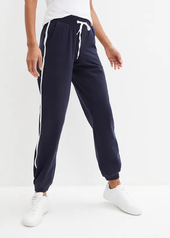 Jogginghose aus Baumwolle in blau von vorne - bonprix
