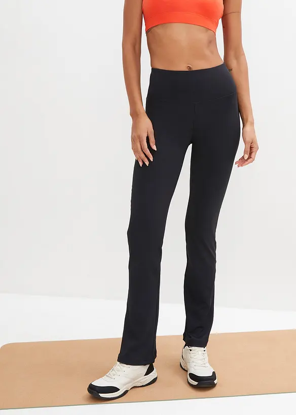 Sport-Hose mit Tasche, ausgestellt in schwarz von vorne - bonprix Sport-Hose mit Tasche, ausgestellt in schwarz von vorne - bonprix