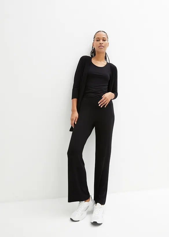 Loungewear Hausanzug (3-tlg.Set) in schwarz von vorne (Totalaufnahme) - bonprix