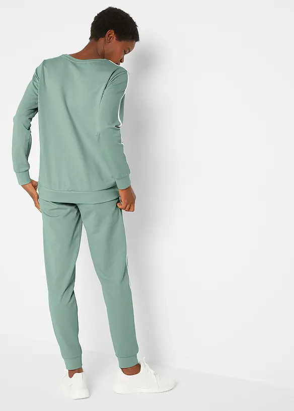 Jogginganzug aus reiner Baumwolle (2-tlg.Set) in grün von hinten (Totalaufnahme) - bonprix