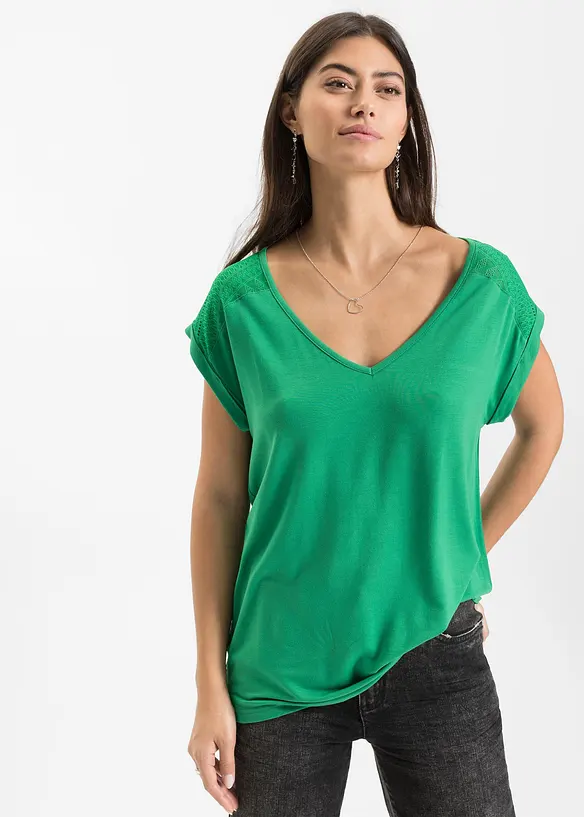 Shirt aus softem Viskose-Mix in grün von vorne (im Anschnitt) - bonprix