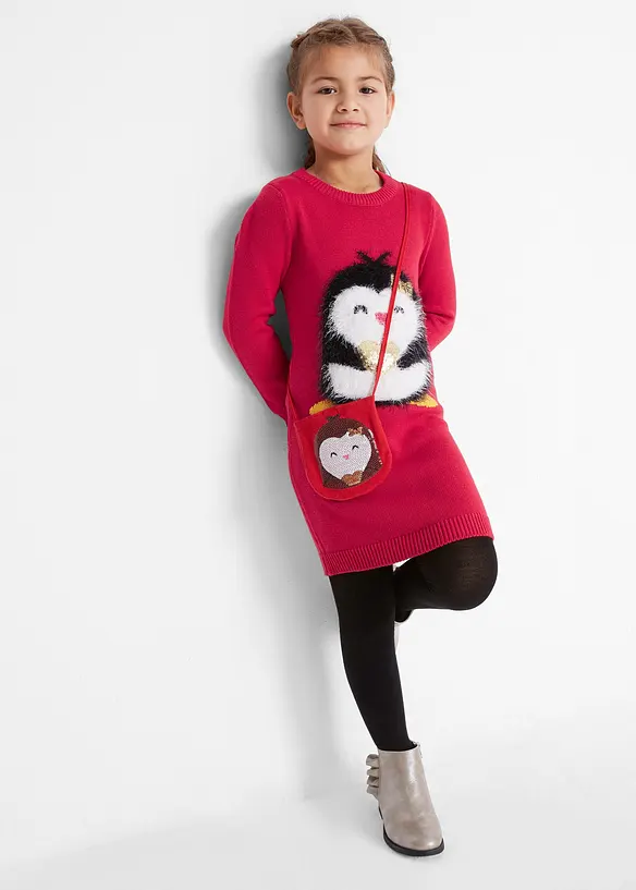Strickkleid mit Tasche (2-tlg.Set) in rot von vorne (Totalaufnahme) - bonprix