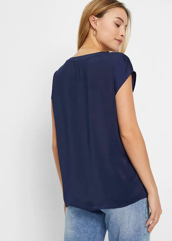 Lockere Satin-Kurzarmtunika mit überschnittenen Schultern in blau von hinten (im Anschnitt) - bonprix Lockere Satin-Kurzarmtunika mit überschnittenen Schultern in blau von hinten (im Anschnitt) - bonprix