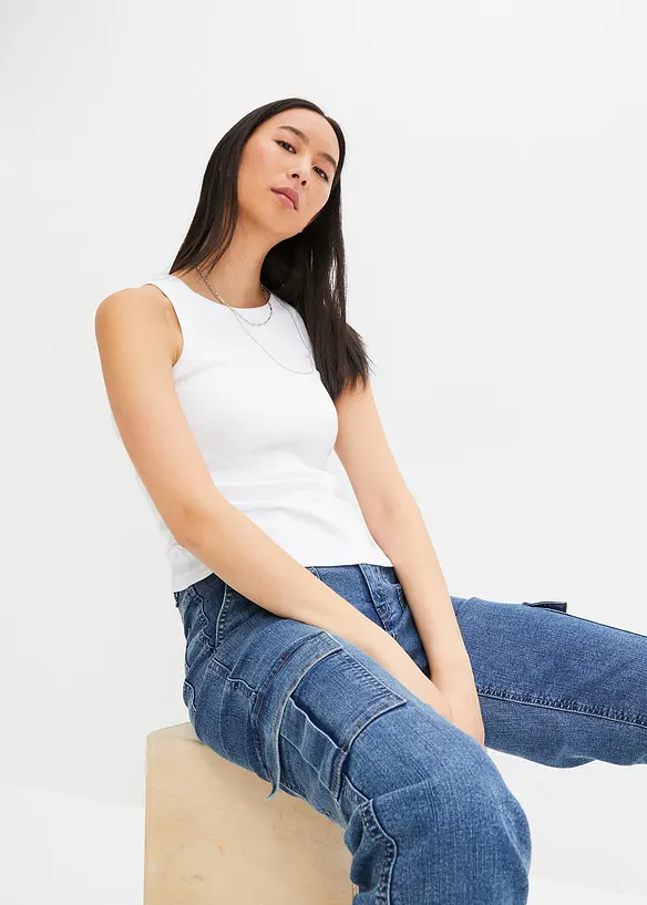 Geripptes Tanktop in weiß von vorne (im Anschnitt) - bonprix Geripptes Tanktop in weiß von vorne (im Anschnitt) - bonprix