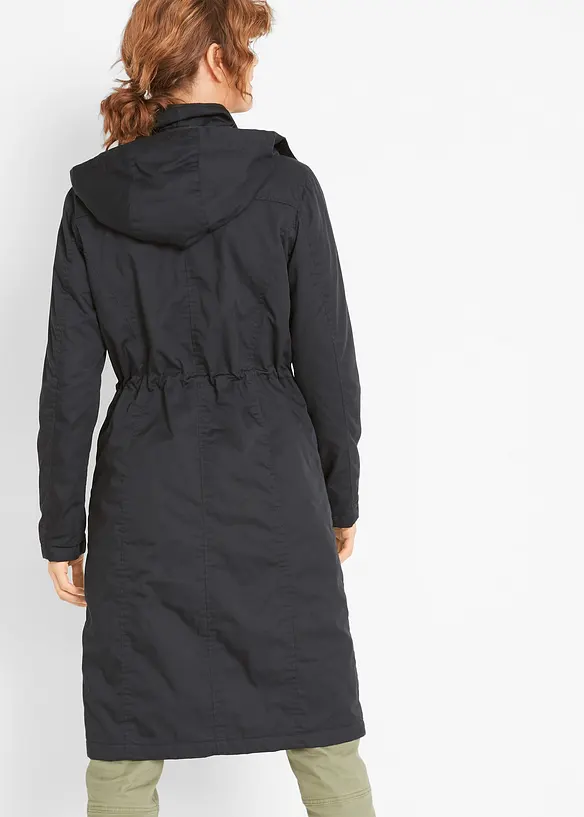 Langer Trenchcoat mit Kapuze, tailliert,  leicht wattiert in schwarz von hinten (Totalaufnahme) - bonprix