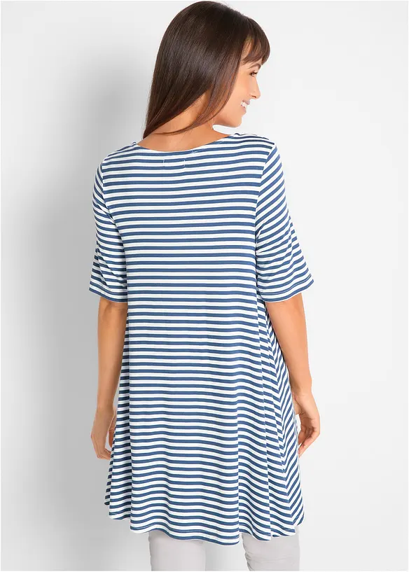 Tunika-Shirt aus Viskose-Mix in blau von hinten (im Anschnitt) - bonprix