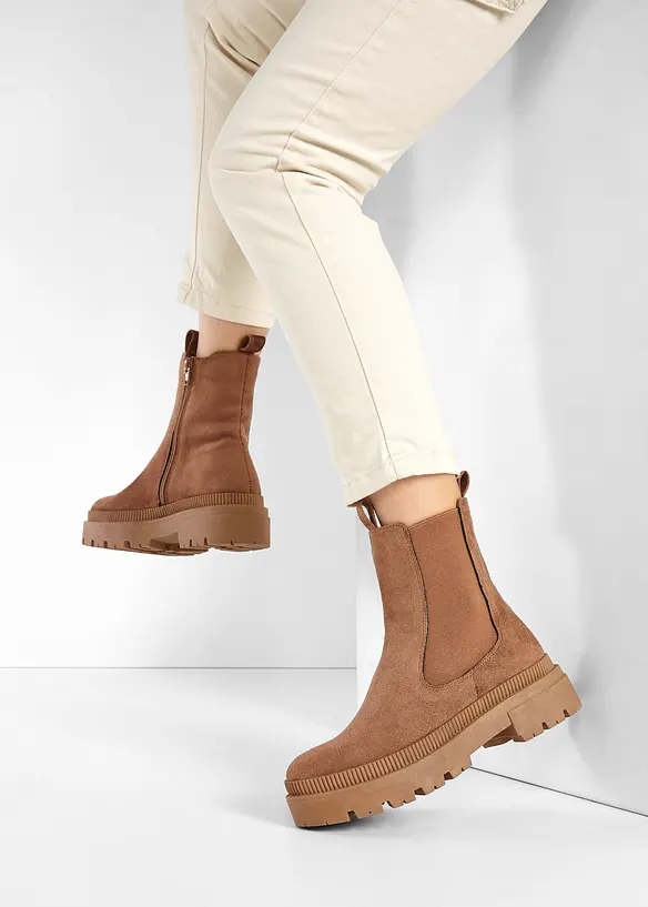 Chelsea-Boots mit Profilsohle in braun - bonprix