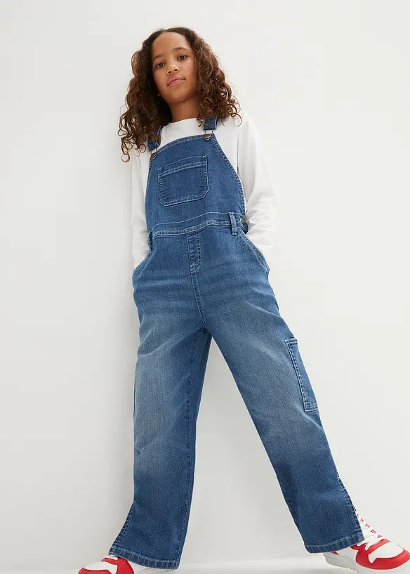 Jeans-Latzhose Mid Waist in blau von vorne - bonprix
