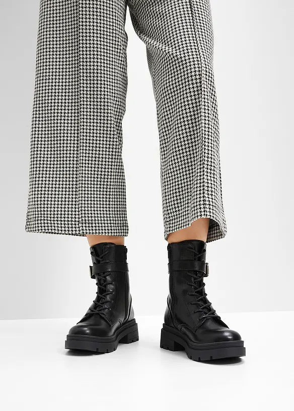 Schnürboots mit Schnalle in schwarz - bonprix