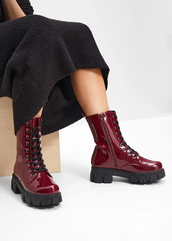 Schnürboots in Lack-Optik in rot - bonprix