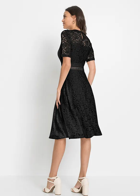 Spitzenkleid mit Häkeleinsatz in schwarz von hinten (Totalaufnahme) - bonprix Spitzenkleid mit Häkeleinsatz in schwarz von hinten (Totalaufnahme) - bonprix