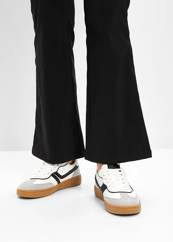 Sneaker im Retrolook in weiß - bonprix