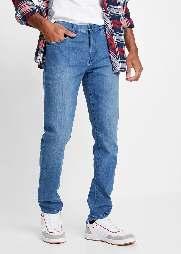 Leichte Slim-Fit-Jeans, Straight in blau von vorne - bonprix