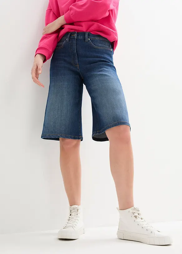 Jeans-Bermuda mit Bequembund in blau von vorne - bonprix
