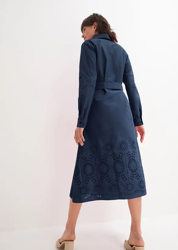 Hemdblusenkleid mit Lochstickerei in blau von hinten (Totalaufnahme) - bonprix Hemdblusenkleid mit Lochstickerei in blau von hinten (Totalaufnahme) - bonprix