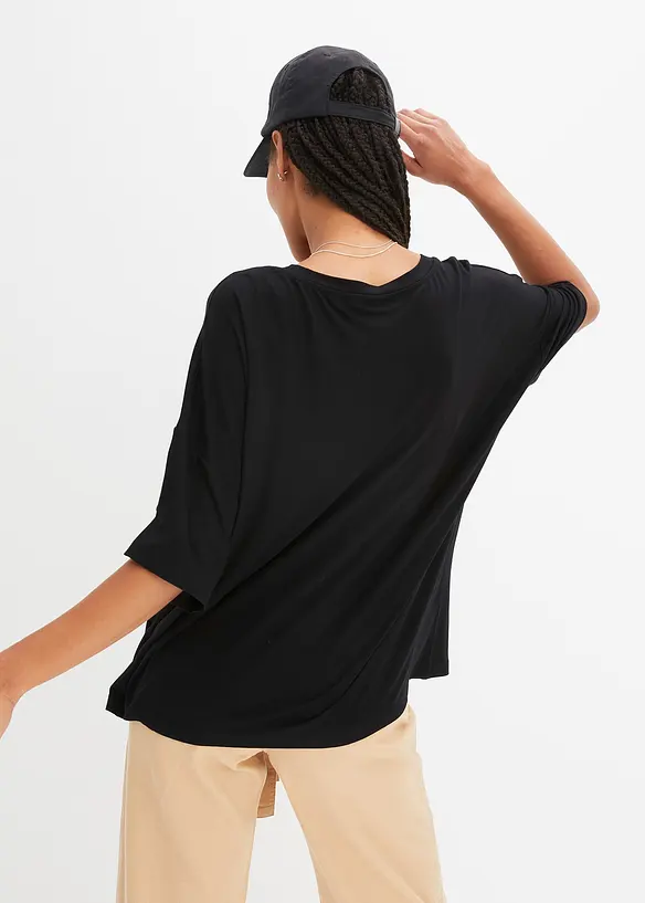 Oversize-Shirt aus fließender Viskose in schwarz von hinten (im Anschnitt) - bonprix