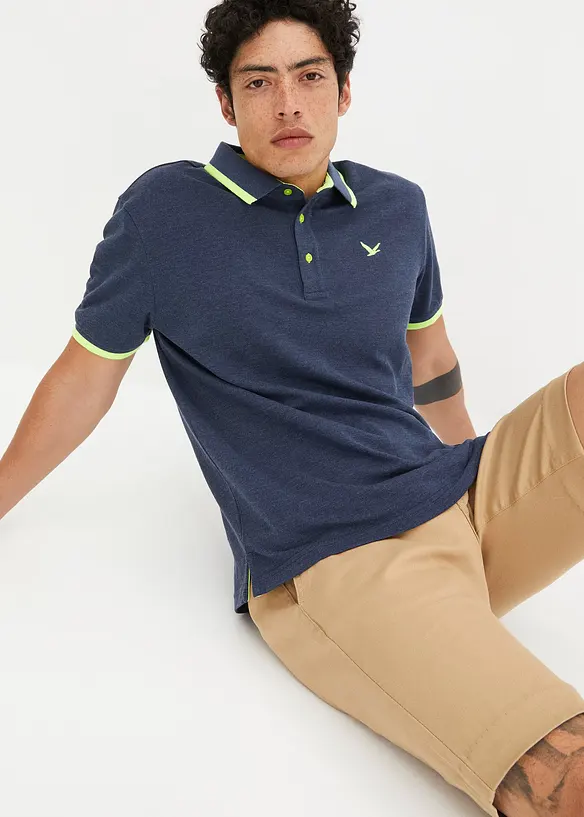 Piqué-Poloshirt mit reiner Bio-Baumwolle in blau von vorne (im Anschnitt) - bonprix