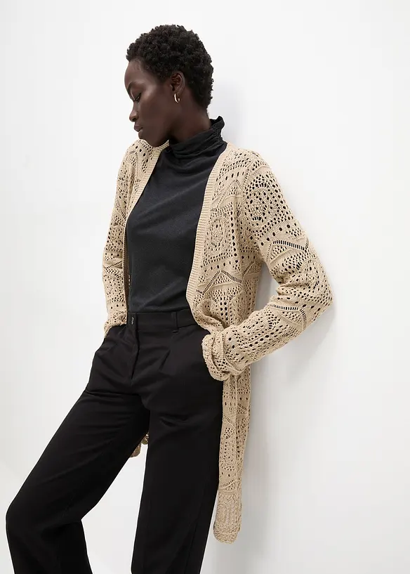 Ajour Longstrickjacke in beige von vorne (im Anschnitt) - bonprix