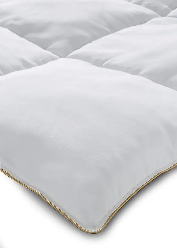 Bettdecke Daunen Touch extra warm in weiß Detailaufnahme vom Material - bonprix