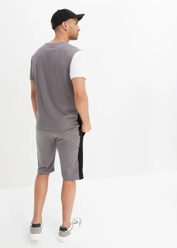 T-Shirt und Sweat-Bermuda (2-tlg.Set) in grau von hinten (Totalaufnahme) - bonprix