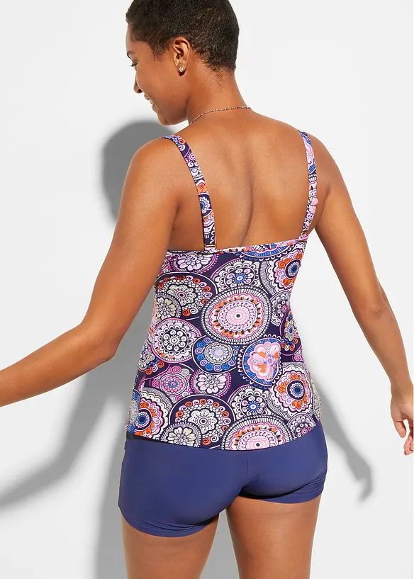 Baderadler in blau von hinten (Totalaufnahme) - bonprix