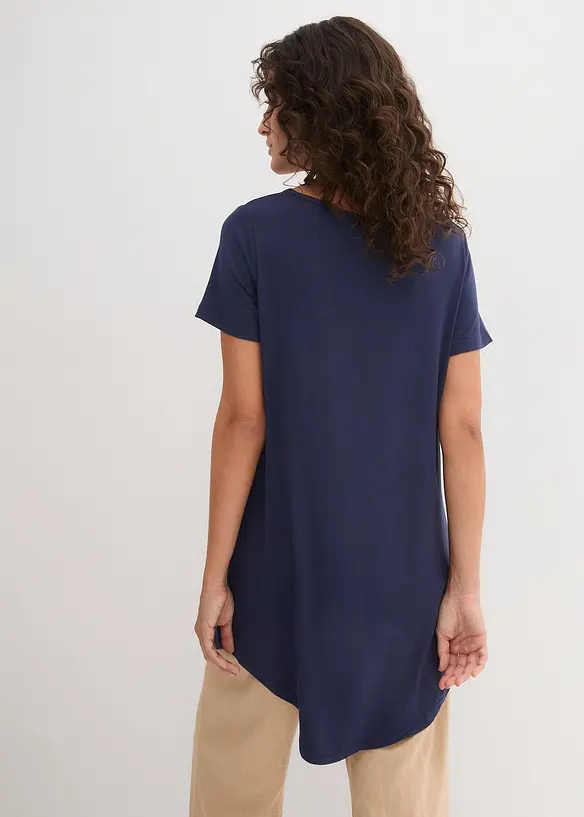 Longshirt aus softer Viskose in blau von hinten (im Anschnitt) - bonprix