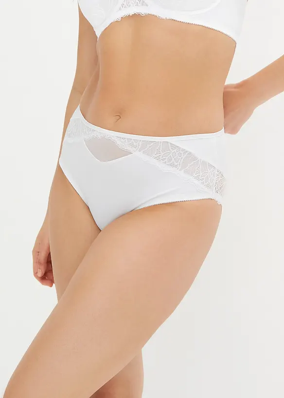 Maxislip mit zarter Spitze in weiß von vorne - bonprix