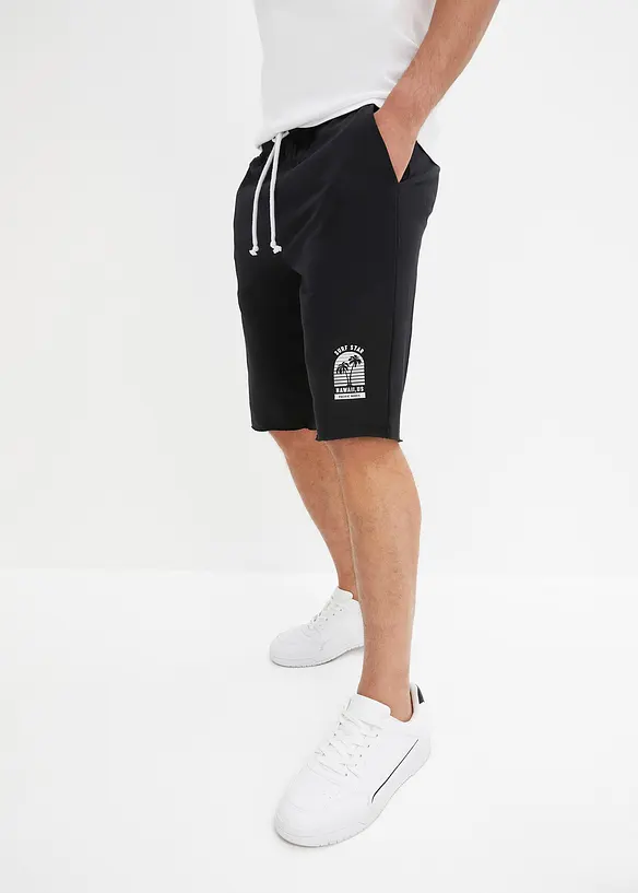 Sweat-Bermuda aus reiner Bio Baumwolle, Loose Fit in schwarz von vorne - bonprix