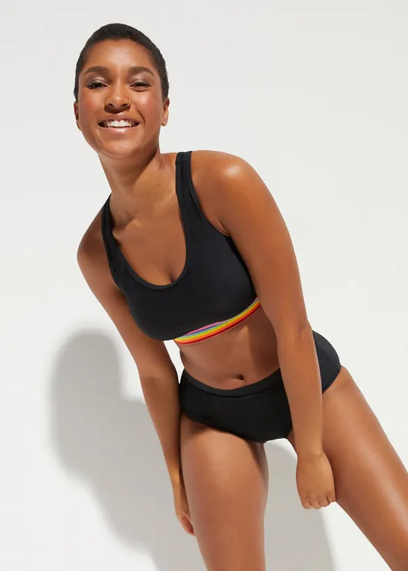 Bustier-Bikinioberteil in schwarz von vorne (im Anschnitt) - bonprix