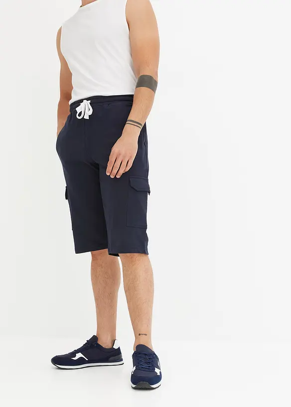Cargo-Sweatbermuda aus reiner Bio-Baumwolle in blau von vorne - bonprix