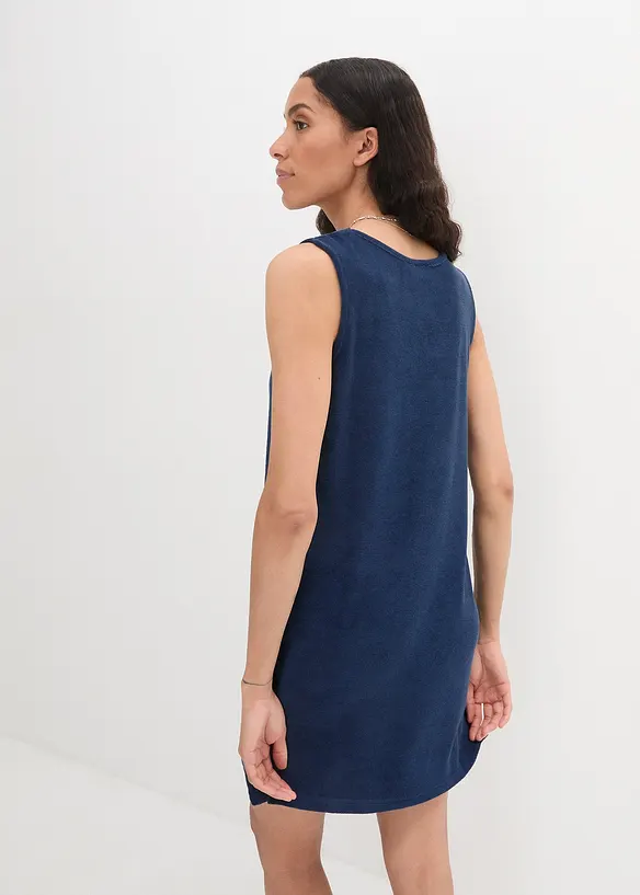 Frottee-Kleid aus Baumwoll-Mix in blau von hinten (Totalaufnahme) - bonprix