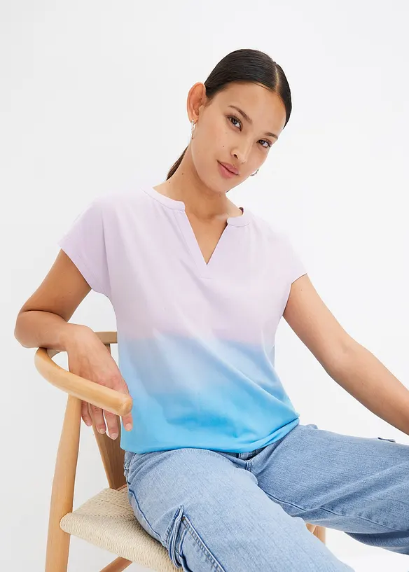 Baumwoll-Henleyshirt mit Ombré-Dye-Effekt in blau von vorne (im Anschnitt) - bonprix