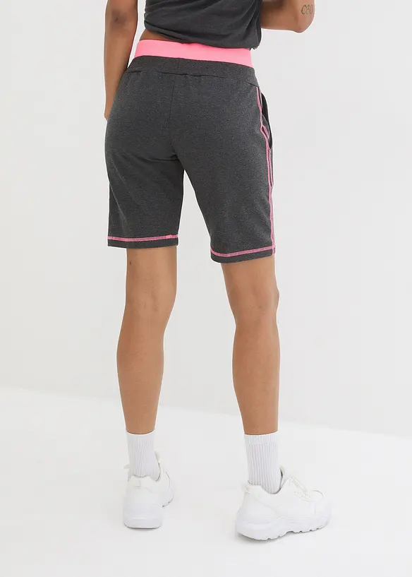 Sweat-Shorts aus Baumwoll-Mix in grau von hinten - bonprix