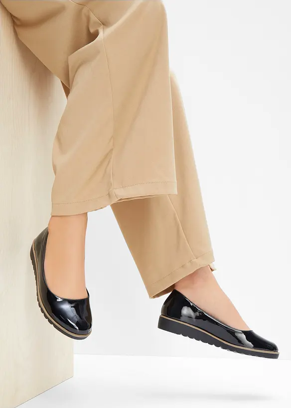 Ballerinas in Lack-Optik in schwarz - bonprix